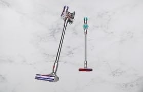 Dyson V7 Advanced Cordless Stick Vacuum Cleaner - Silver - Light Weight to Clean up high, Battery Operated, Portable