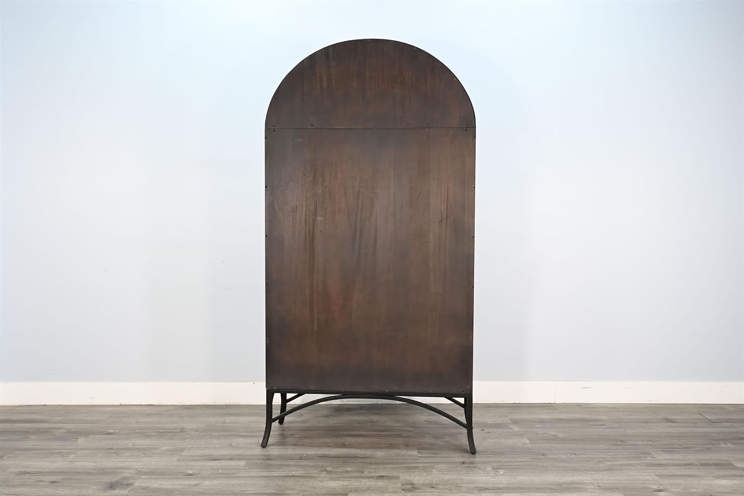 Sunny Designs Ella Arched Metal & Wood Display Cabinet with Glass Doors – Powder-Coated Steel Frame, Magnetic Latches, Adjustable Shelves, Windowpane Design, Living Room Storage (Umbra/Oak Grove)