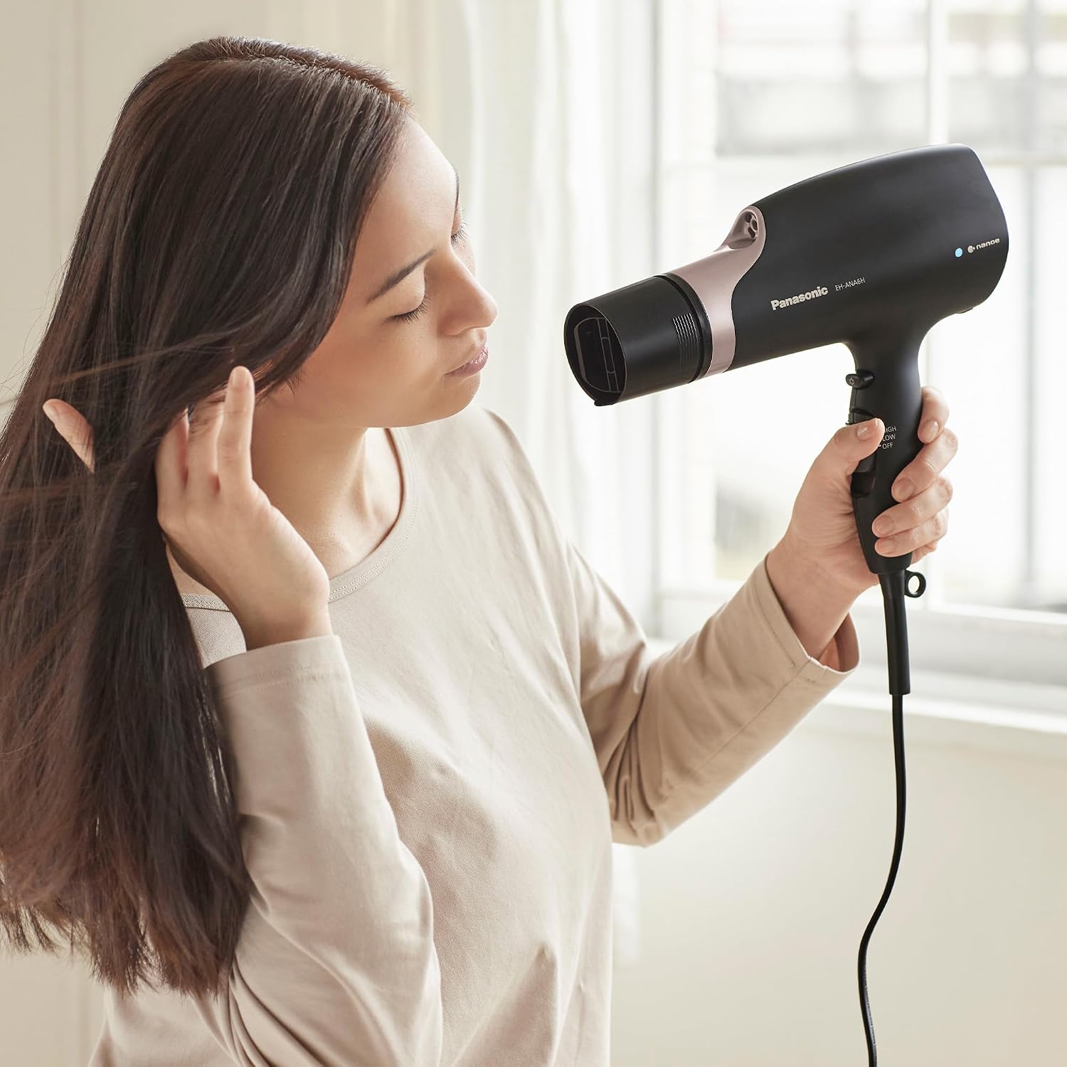 Panasonic Nanoe Salon Hair Dryer with Oscillating QuickDry Nozzle, Diffuser & Concentrator Attachments, 3 Heat & 2 Speed Settings, Japanese Technology for All Hair Types – EH-ANA6HN (Black/Pink Gold)