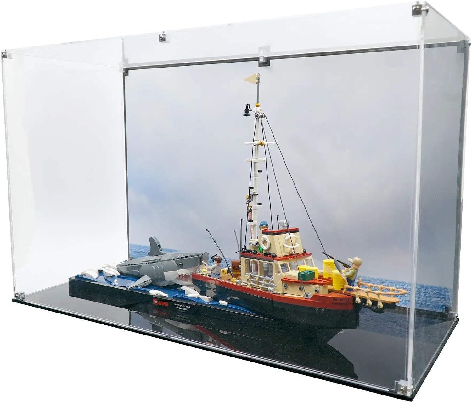 Display Case Compatible with Lego 21350 - Jaws - Acrylic Dustproof Showcase with Pre-Printed Background - Set Not Included