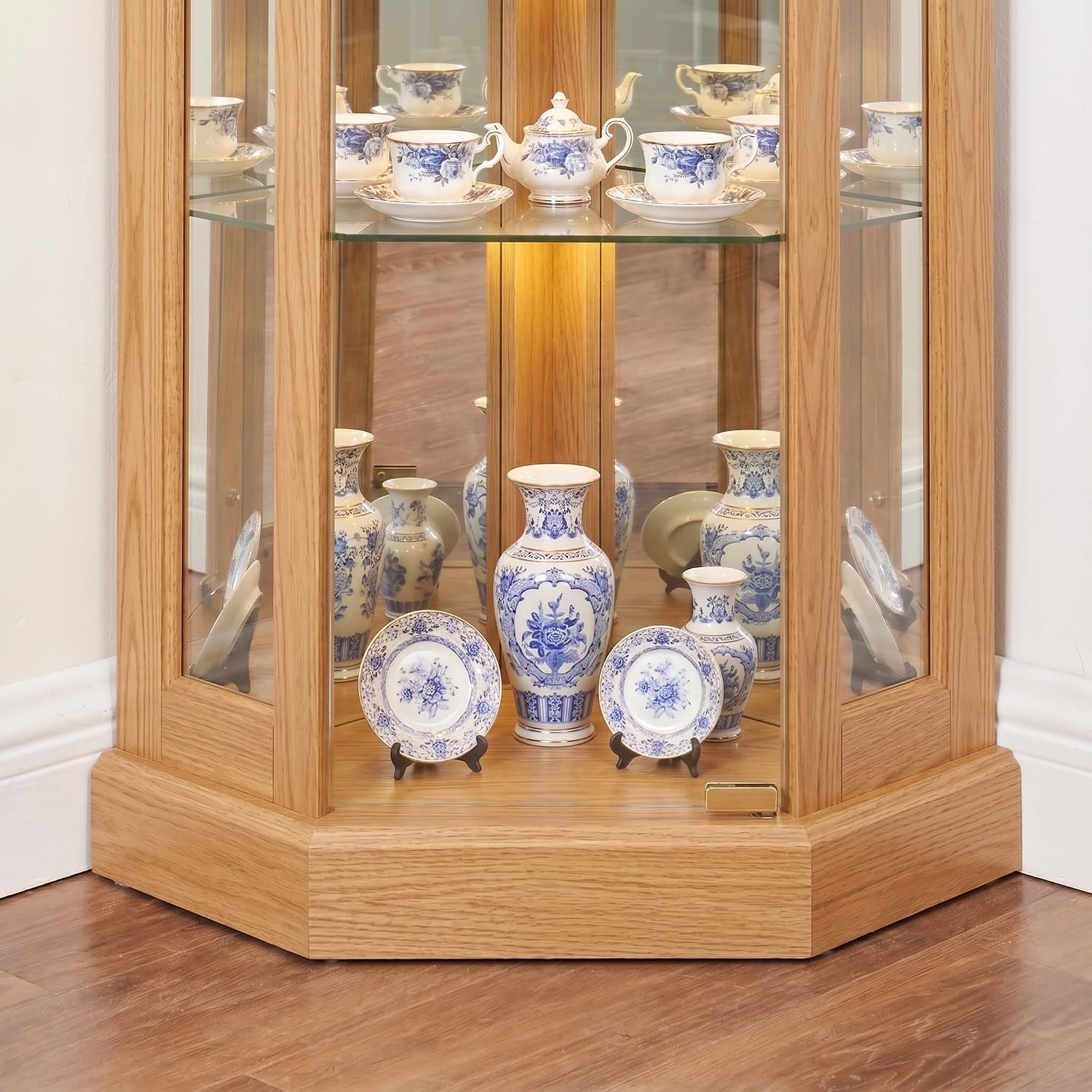 Casaphoria 70' Lighted Corner Curio Cabinet with Glass Doors, Tall Display Cabinet for Collectibles with Mirrored Back and Adjustable Shelves for Living Room and Liquor Storage (Oak)