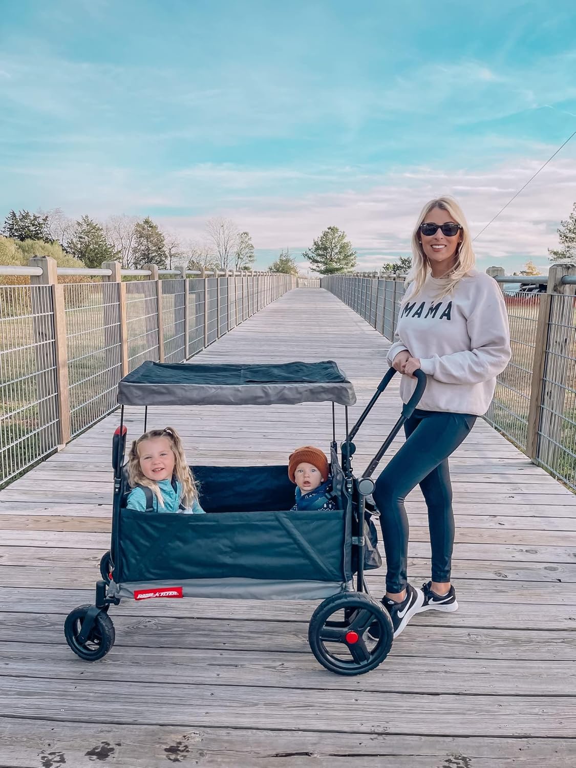 Radio Flyer Wagon for Kids, Baby Stroller, Outside Toys for Toddlers 1-3, Rolling Cart, Beach Cart with Wheels, Trav'ler Stroller Wagon with Protective Cover, for Ages 1+ Years