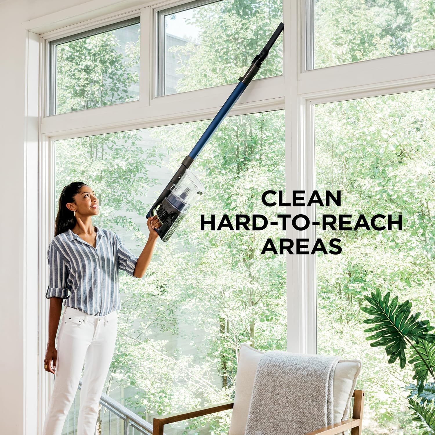 Shark Cordless Vacuum Cleaner with HEPA Filter, Lightweight, Portable, Rechargeable, Powerful Pet Hair Pickup, Removable Handheld, Crevice Tool, Dusting Brush, 50-min Runtime, Blue, IZ363HT